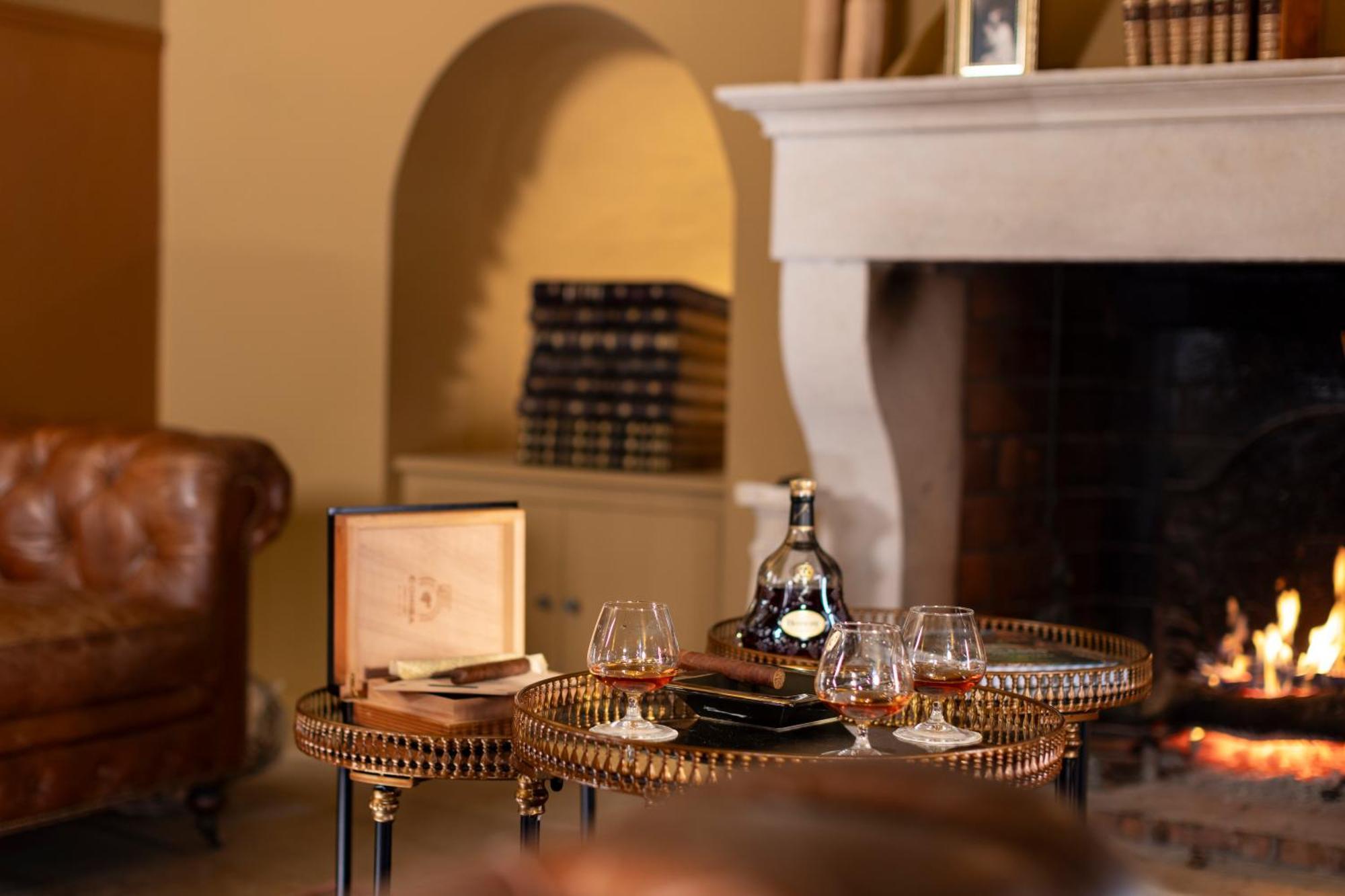 Chateau Les Oliviers De Salettes Charols Kültér fotó