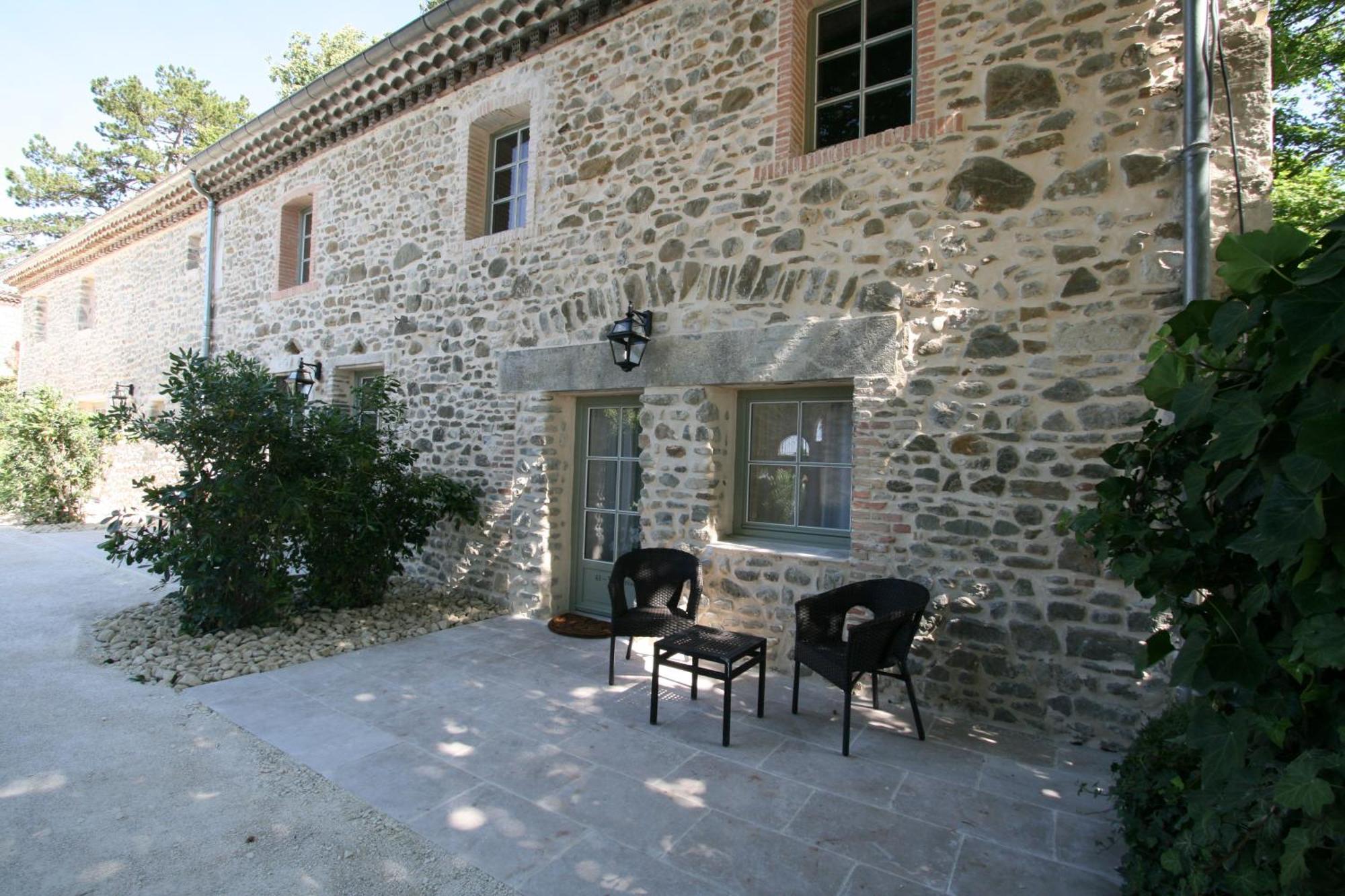 Chateau Les Oliviers De Salettes Charols Szoba fotó